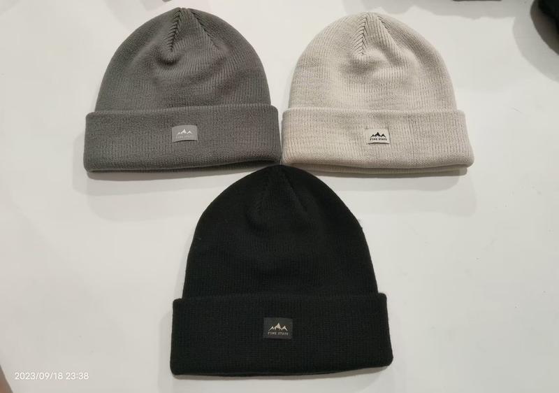 Zestaw 3 czapek beanie w prążek z mankietem: czarna