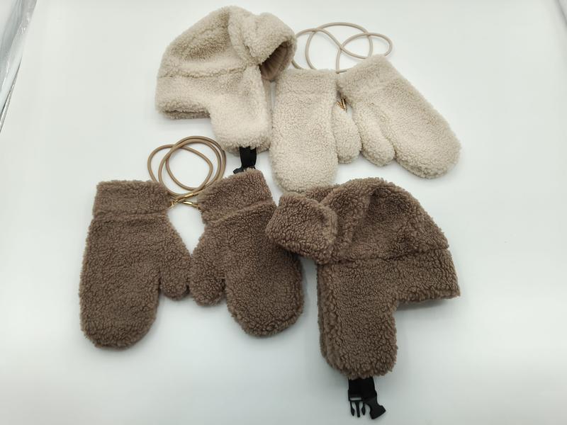 Zestaw czapki i rękawiczek sherpa fleece w kolorze kremowym i brązowym, połączonych elastyczną gumką, 2 rozmiary.